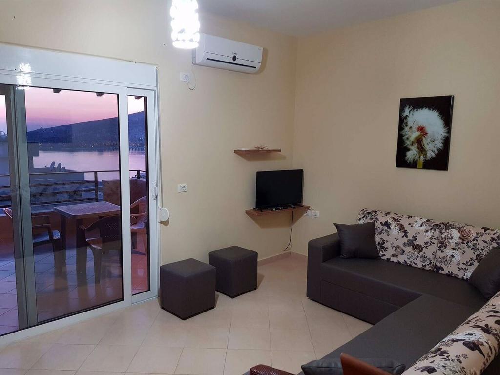 Jon'S Penthouse Sarandë Exterior foto