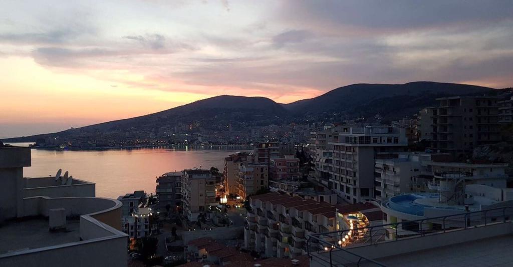 Jon'S Penthouse Sarandë Exterior foto